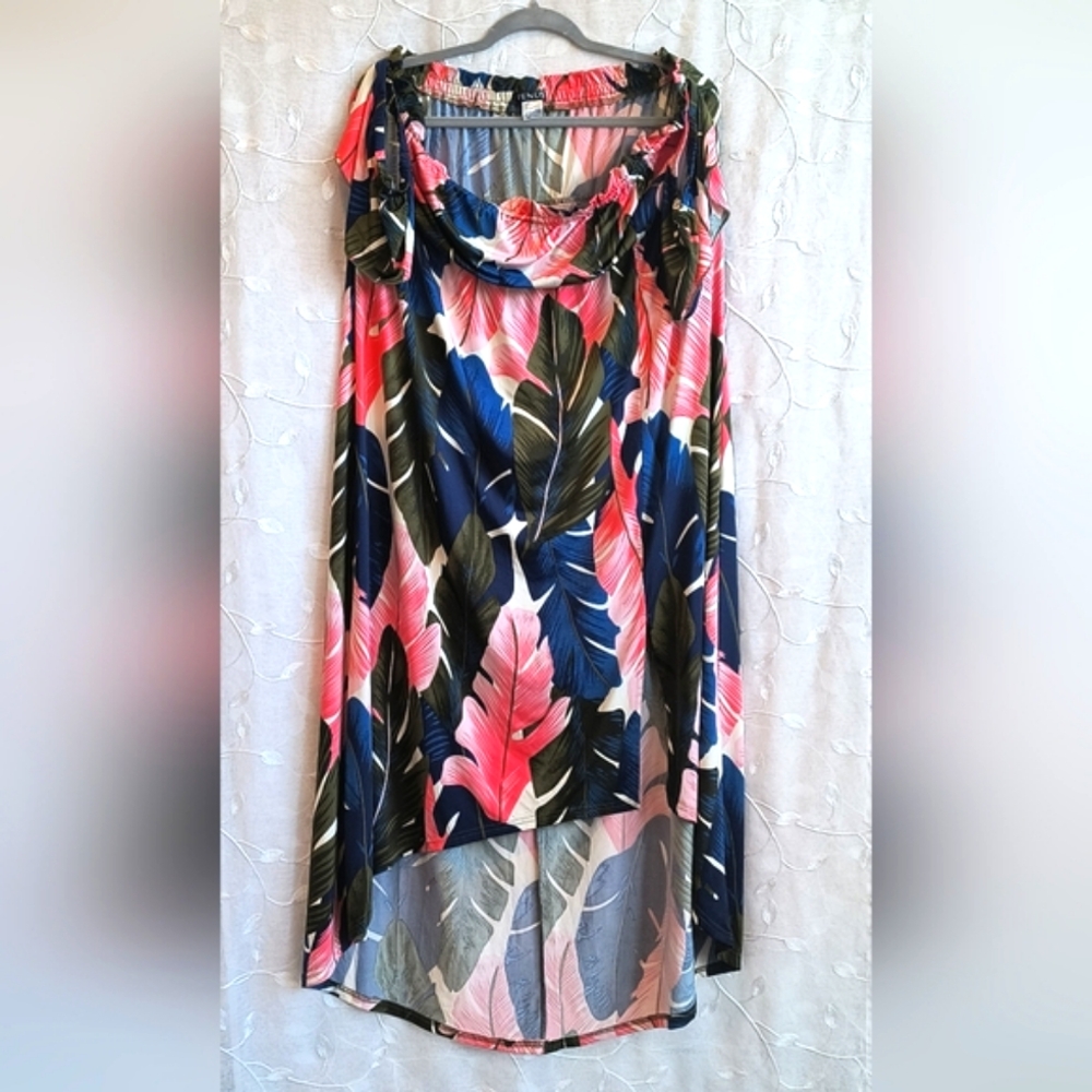 Venus Leaf Print Maxi Dress
